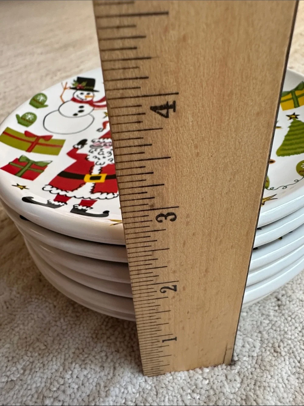 6 Room Creative Holiday Icons Christmas Appetizer Dessert Plates Multicolor 6